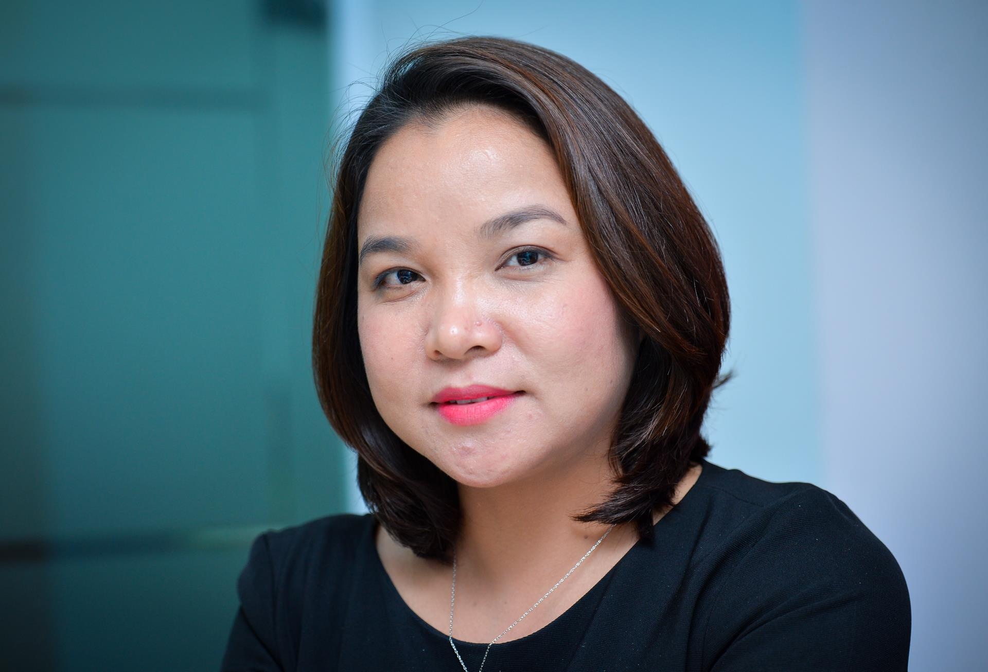 Co the nhan mi, cat mi sau 3 thang phau thuat khuc xa hinh anh