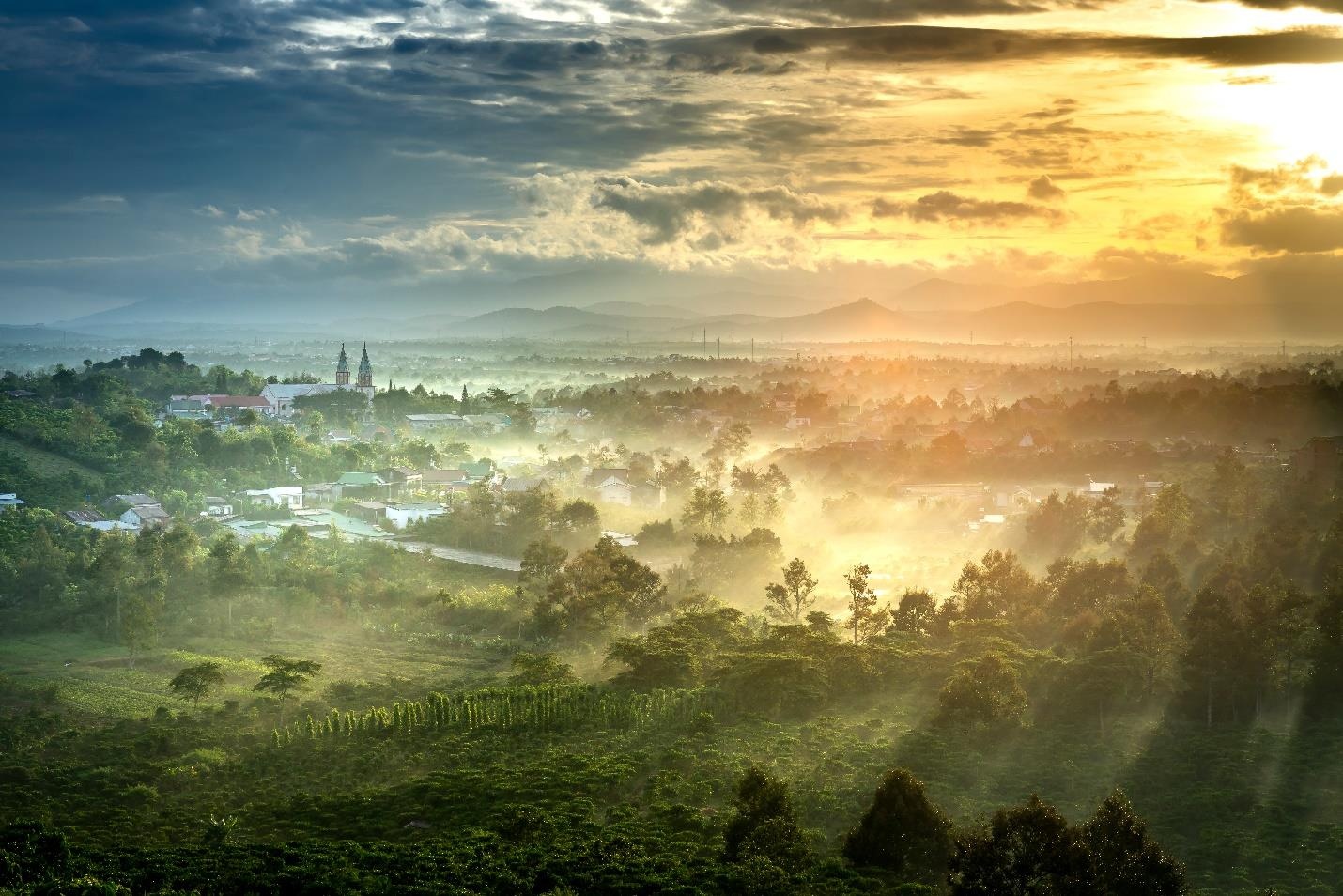 Bao Loc - net dep dung di cua hon dat cao nguyen hinh anh