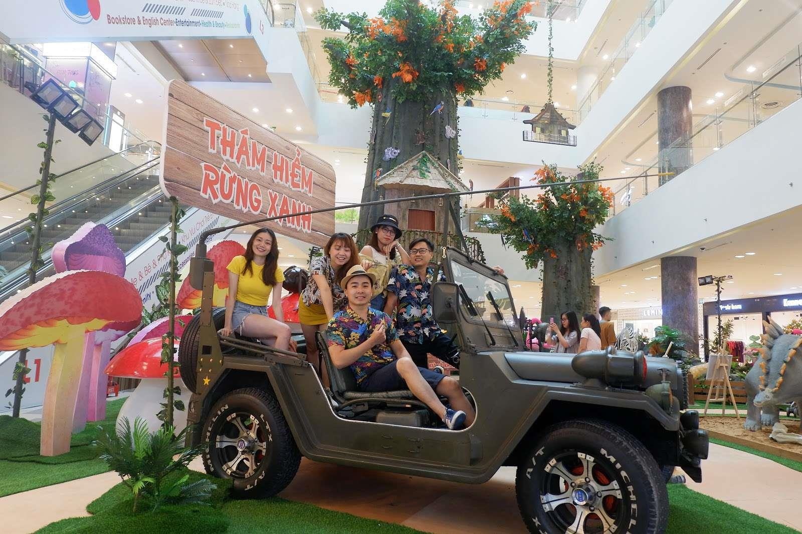 Khong can di xa, be van co mua he y nghia tai SC VivoCity hinh anh