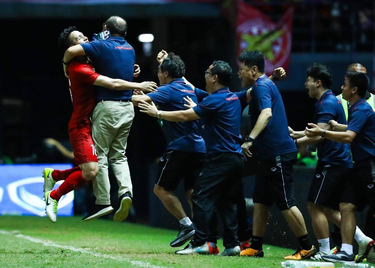 Samsung, Galaxy S10+ Park Hang-seo, Galaxy S10+ ảnh 2 Samsung, Galaxy S10+ Park Hang-seo, Galaxy S10+ anh 2