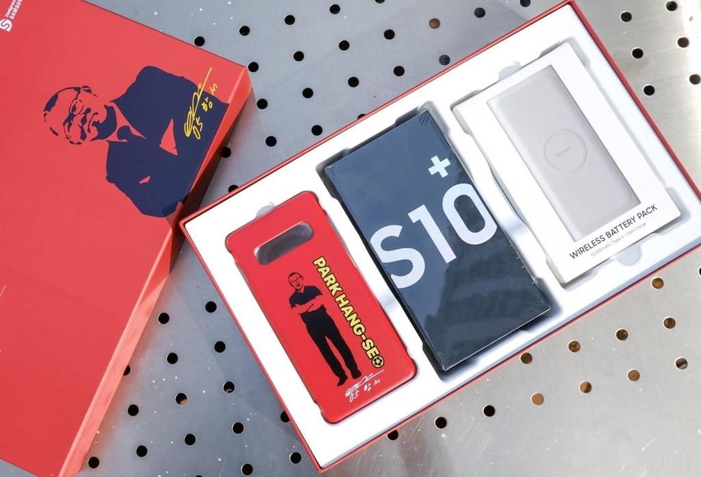 Galaxy S10+ ảnh 2 Galaxy S10+ anh 2