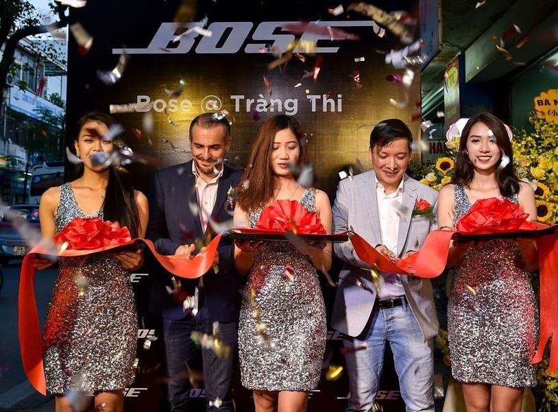 Bose Store lon nhat Viet Nam chinh thuc khai truong tai Ha Noi hinh anh
