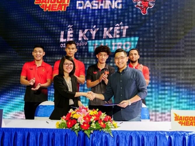 Dashing tai tro cho Saigon Heat va Dashing Buffalo mua giai 2019 hinh anh