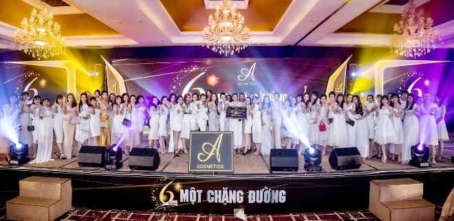 My pham A Cosmetics chi manh cho su kien tri an hinh anh