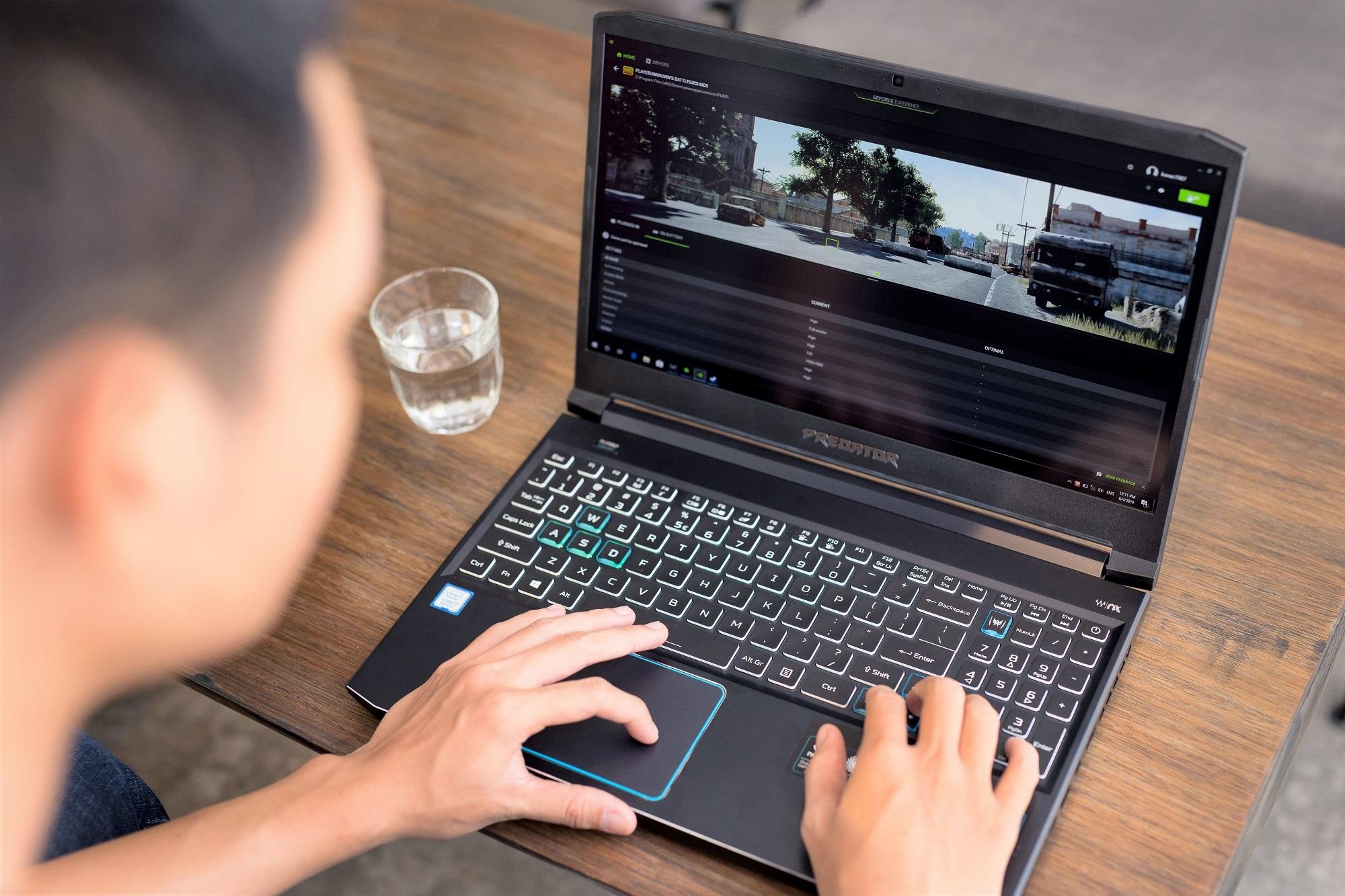 Predator Helios 300 ban 2019 - 'chien binh' moi cua Acer hinh anh