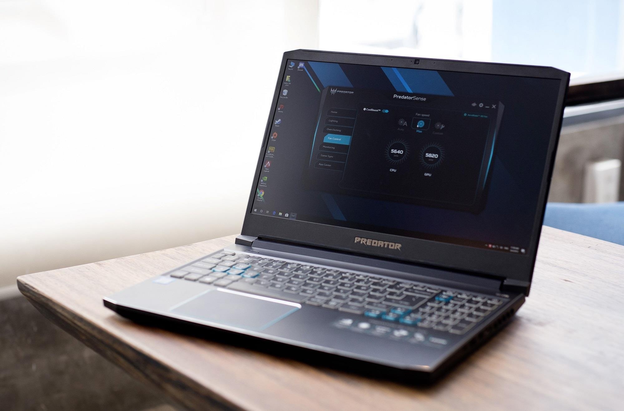 Predator Helios 300 anh 6