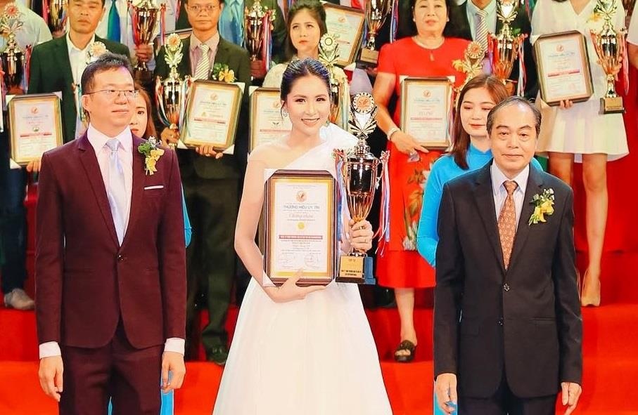 My pham S2B Beauty vao top thuong hieu uy tin 2019 hinh anh