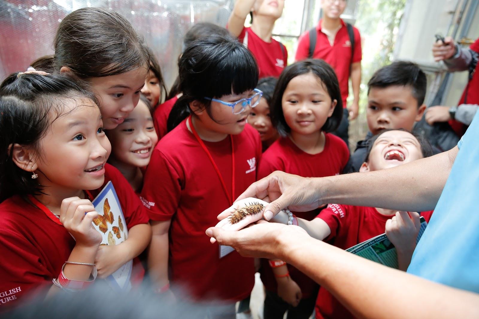 Mot ngay hao hung tap lam nha sinh vat hoc cua cac hoc vien VUS hinh anh