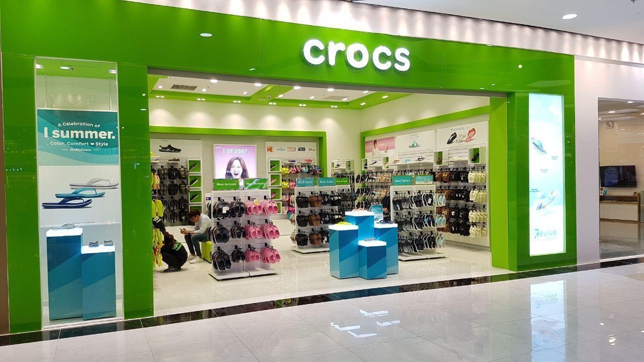Crocs khai truong cua hang thu 14 tai Vincom Thao Dien hinh anh