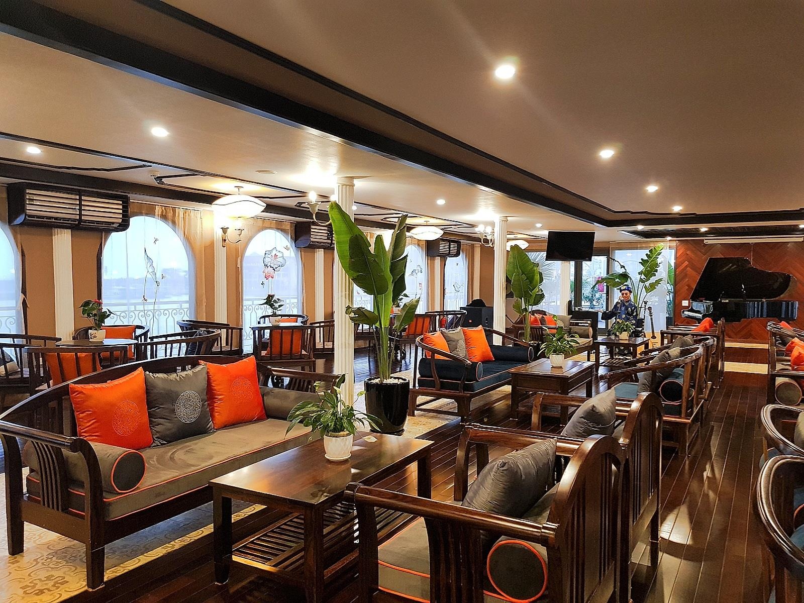 Du thuyen Indochine anh 3