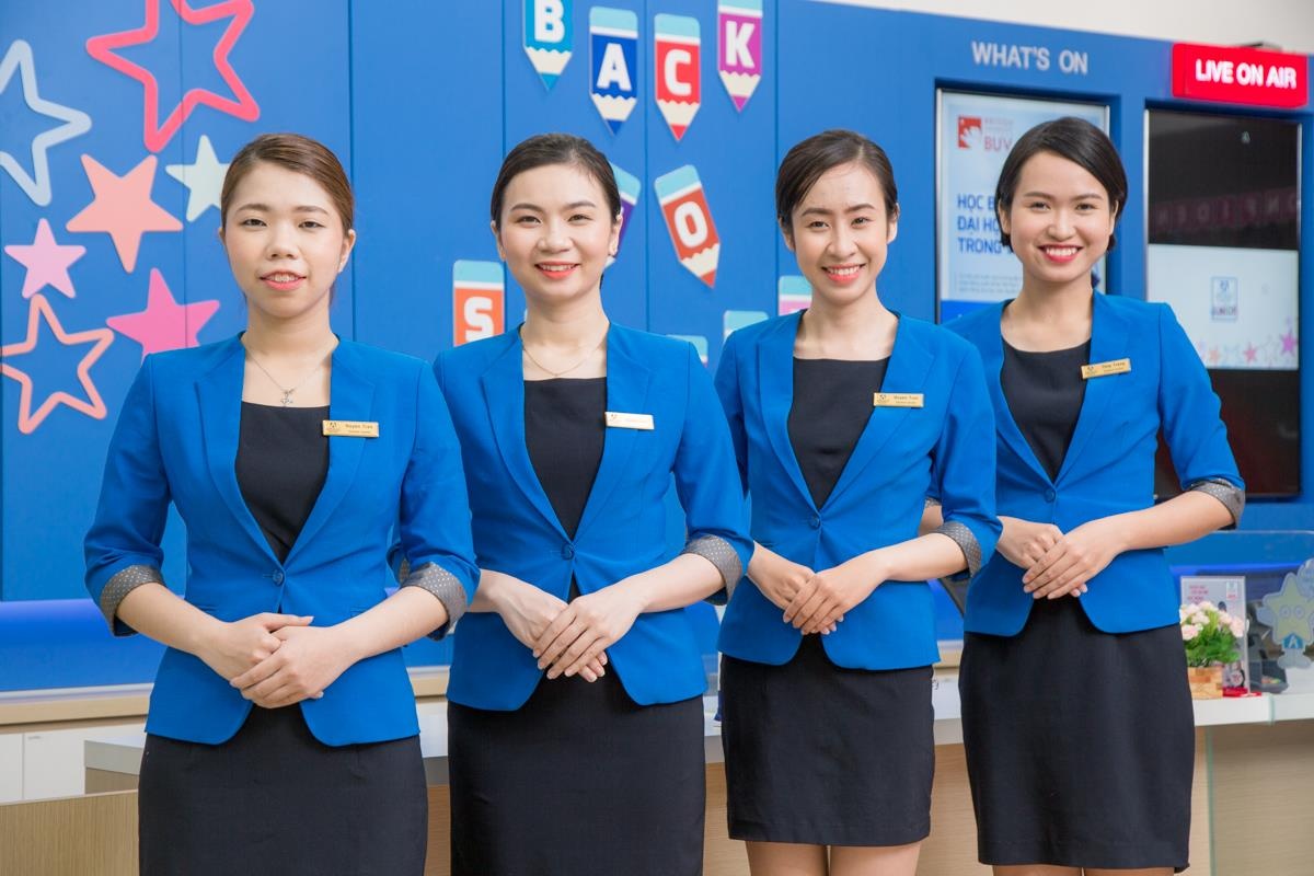 Apollo English ra mat co so moi tai Vinh va Ha Long hinh anh