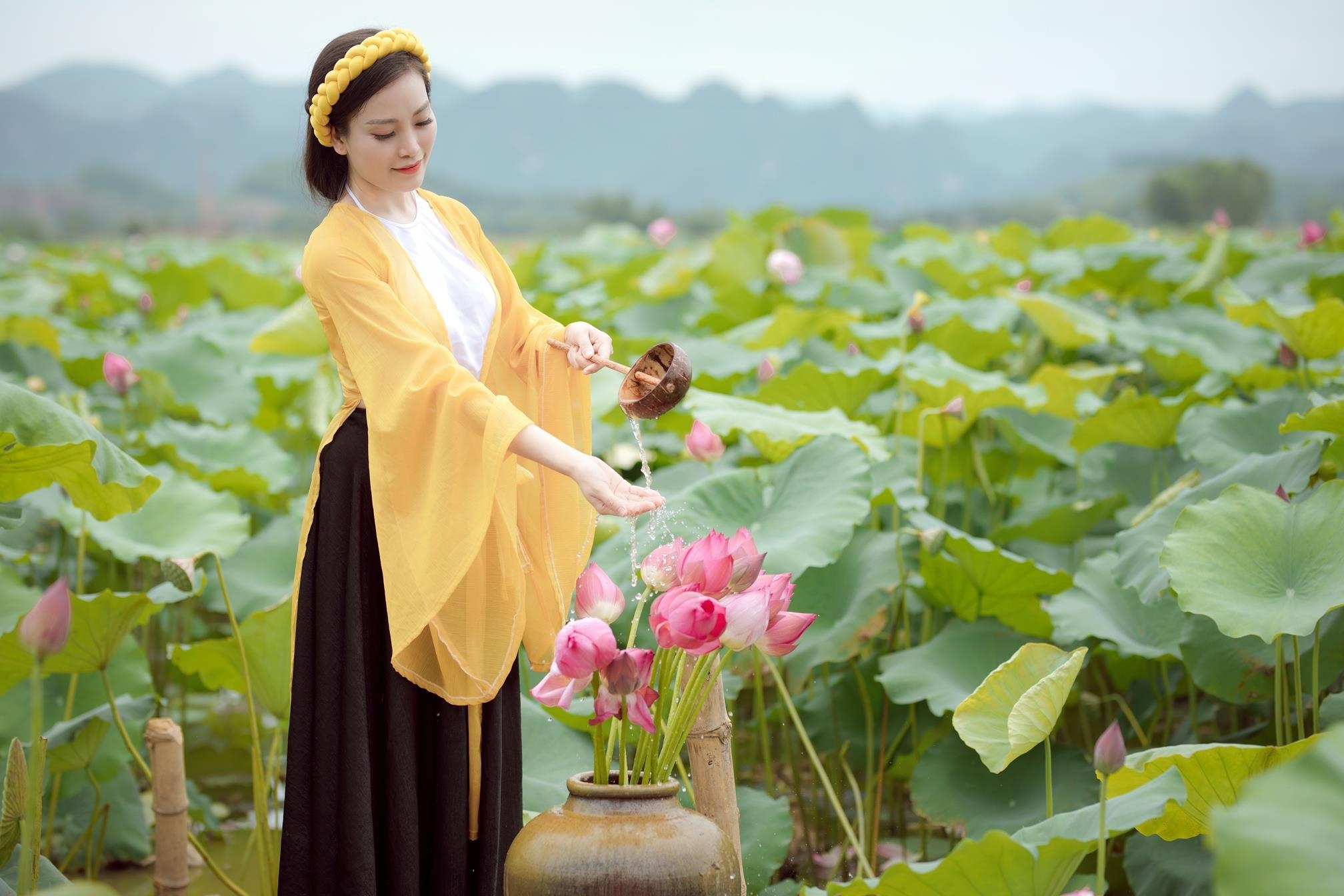 Ca si Huyen Trang anh 7