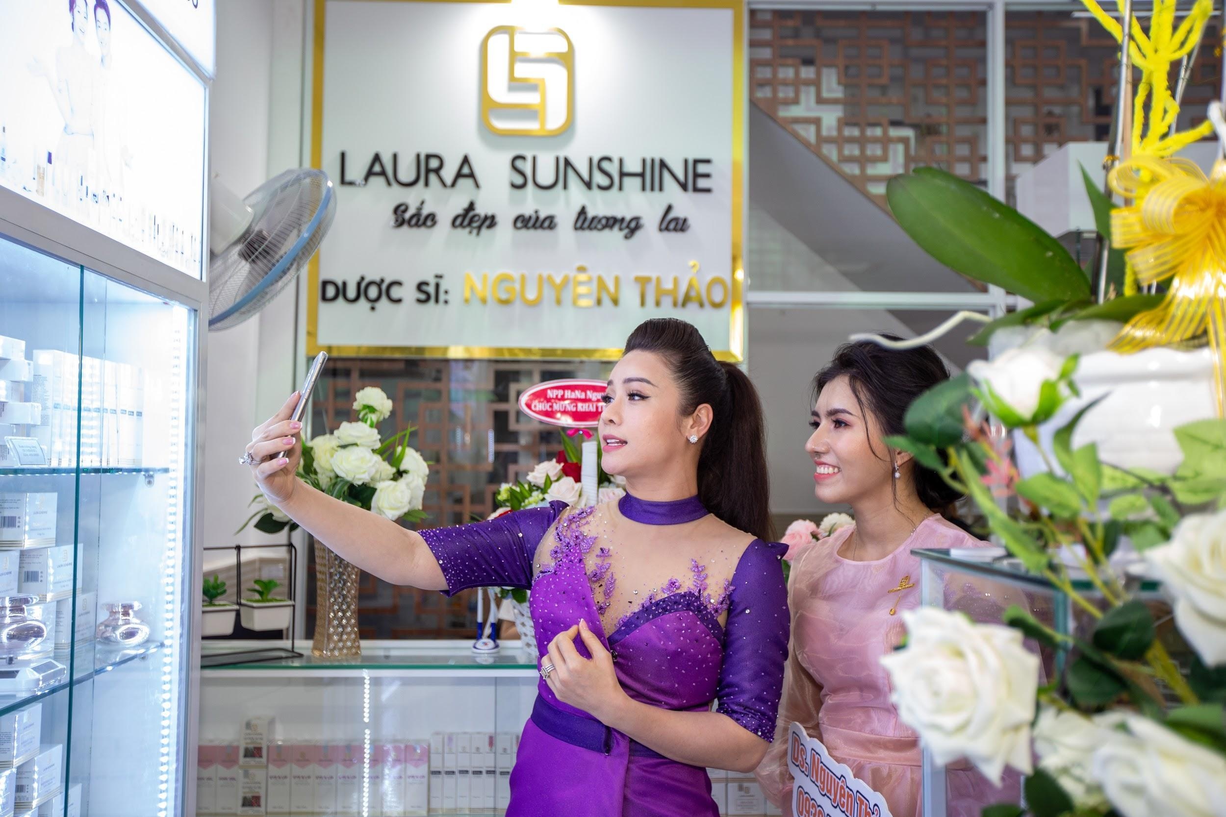 Thuong hieu my pham cua Nhat Kim Anh ra mat showroom thu 2 o Can Tho hinh anh