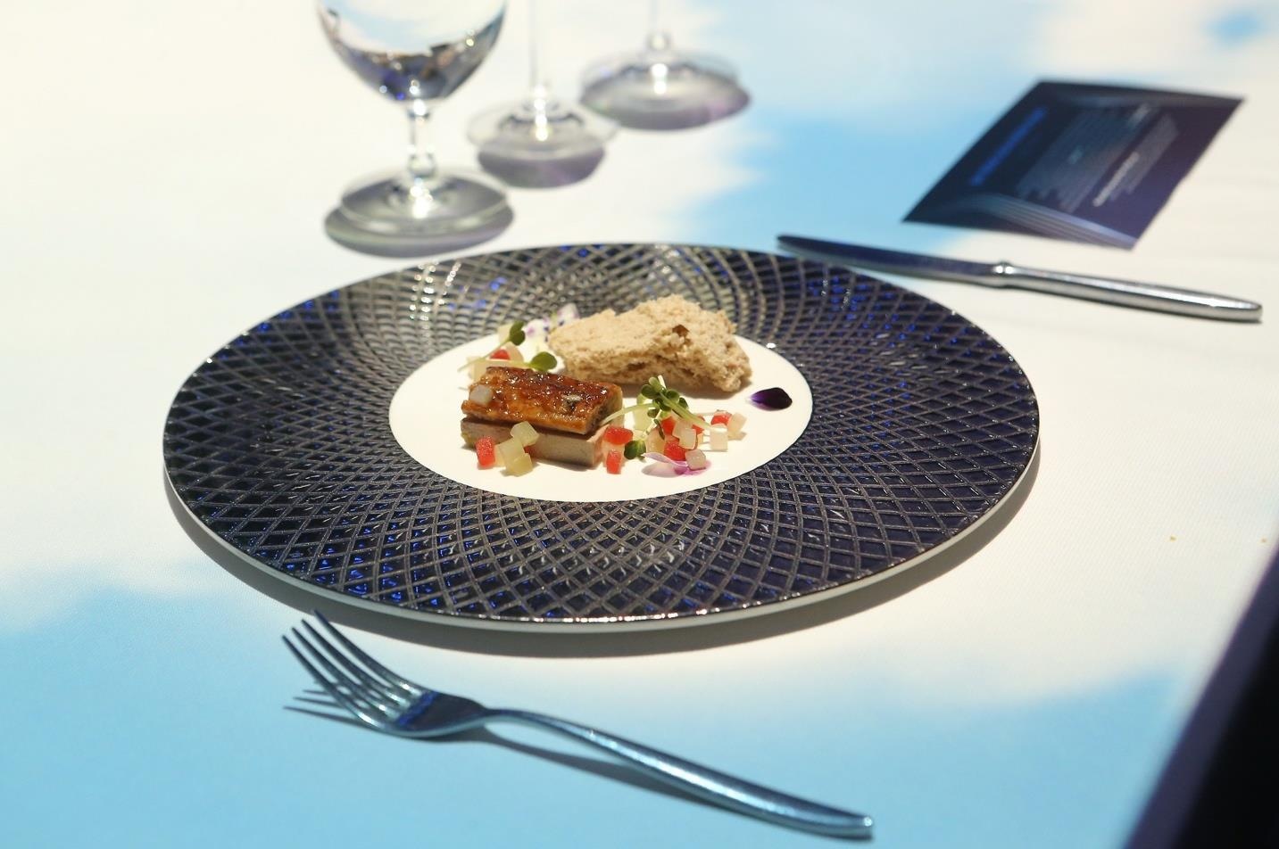 Kham pha tinh than Lexus tai ‘Am thuc phan tu - Molecular Gastronomy' hinh anh