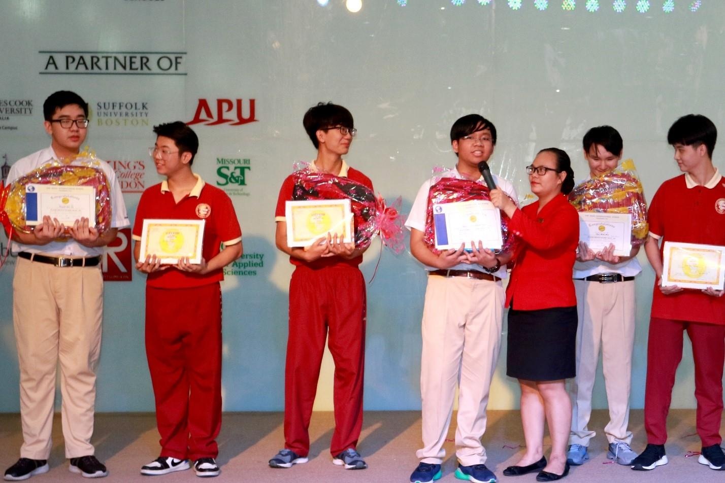 Truong Quoc te A Chau anh 2