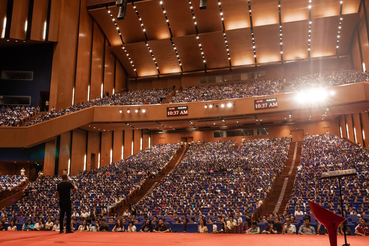 Internet Sales Explosion ảnh 1 Internet Sales Explosion anh 1