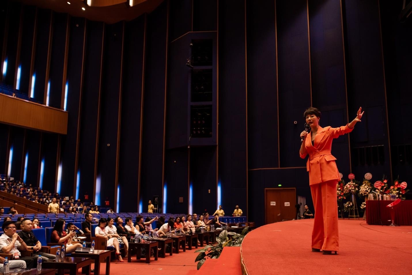 Internet Sales Explosion ảnh 2 Internet Sales Explosion anh 2