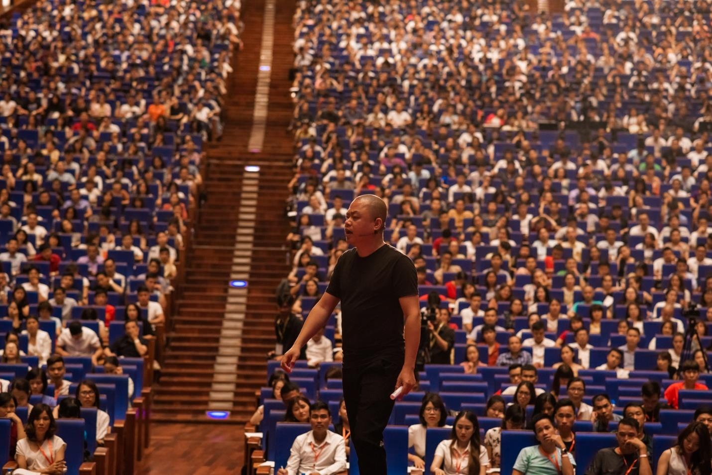 Internet Sales Explosion ảnh 4 Internet Sales Explosion anh 4