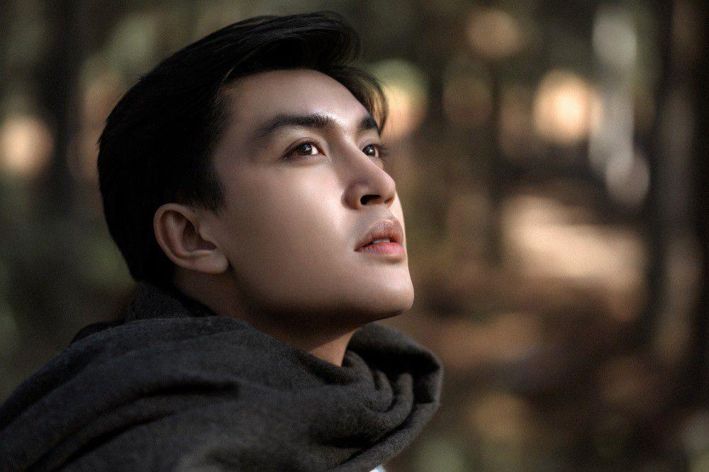 VJ Thuy Minh, Quang Dai keu goi gioi tre thu gom nap chai vi cong dong hinh anh