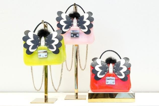 Chao he voi loat tui xach hien dai, phong khoang tu Furla hinh anh