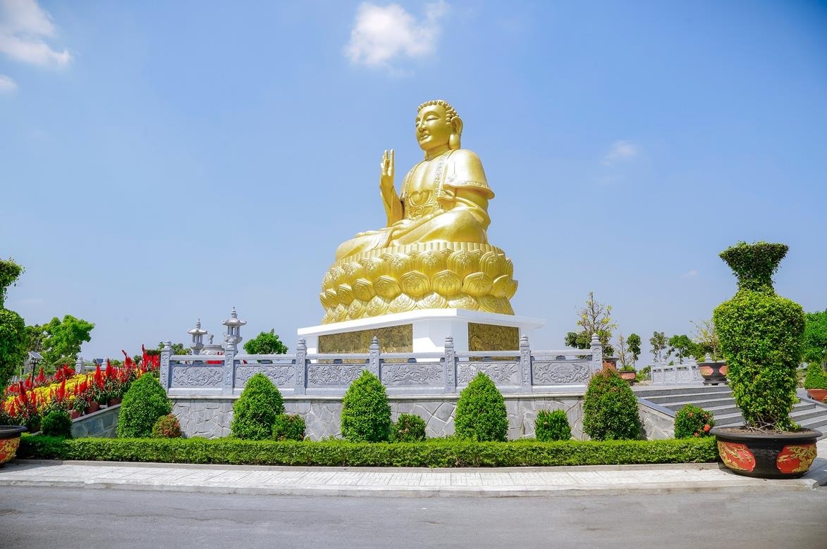 Alpha Holdings ảnh 4 Alpha Holdings anh 4