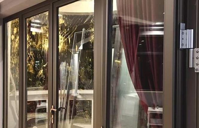 Cach chon cua nhom kinh xingfa cao cap hinh anh