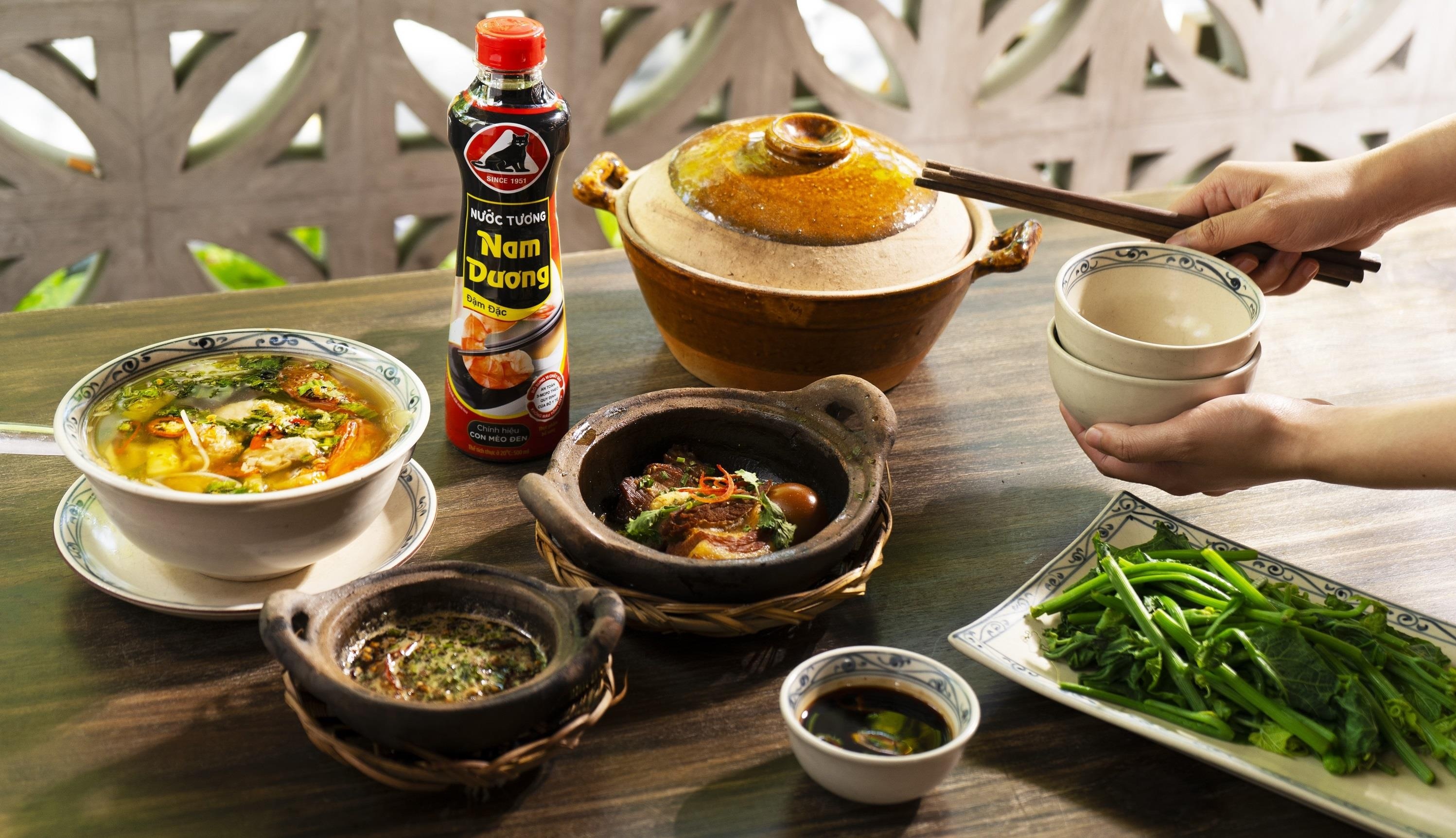 Hong Van, Quyen Linh dung chung mot loai nuoc tuong va day la ly do hinh anh