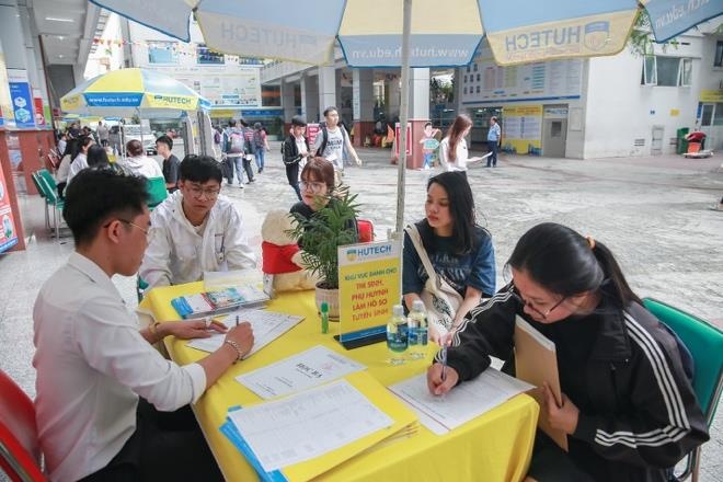 Hutech ảnh 2 Hutech anh 2
