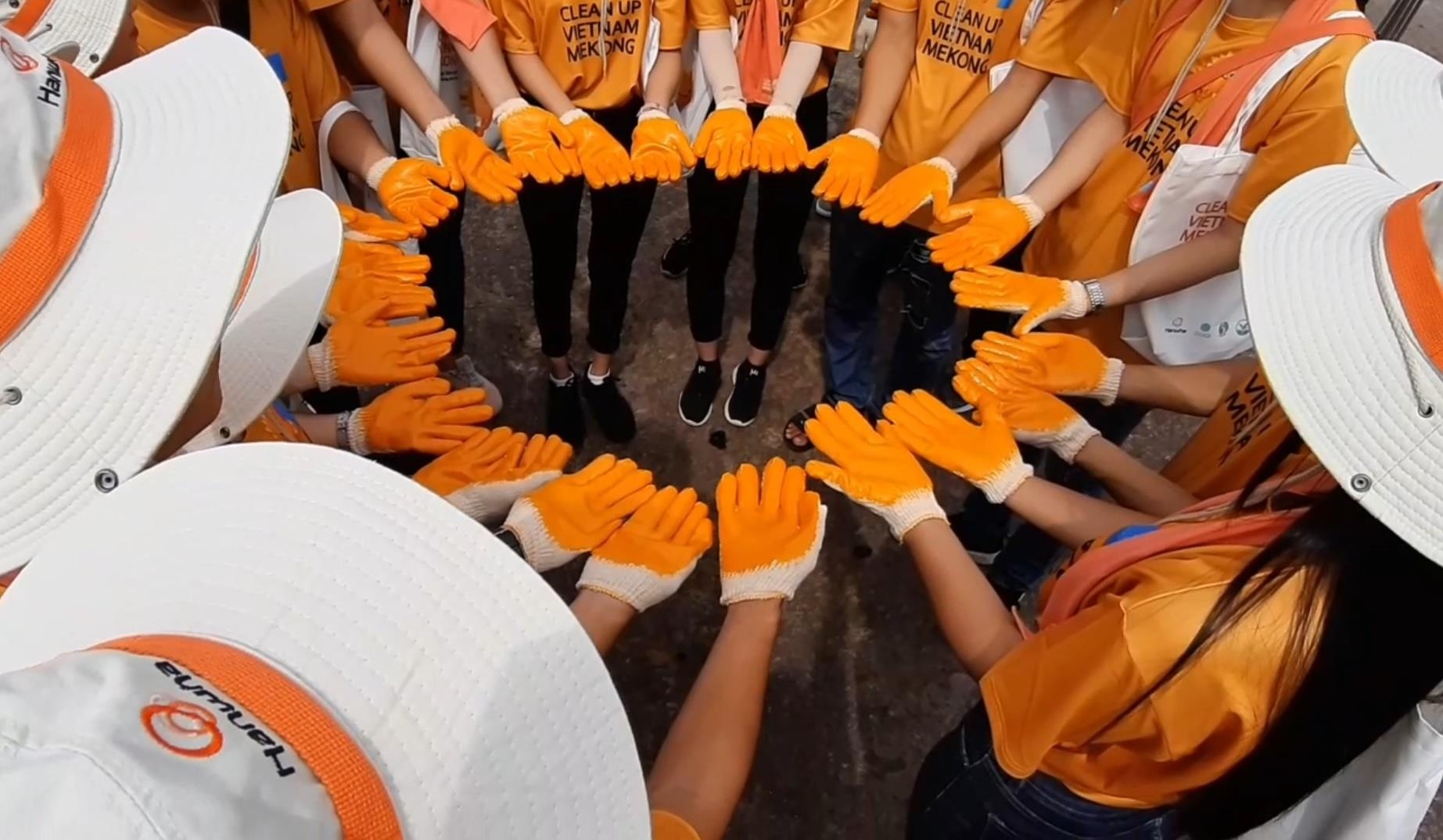 Video - Thuyen nang luong mat troi Hanwha Solar hinh anh