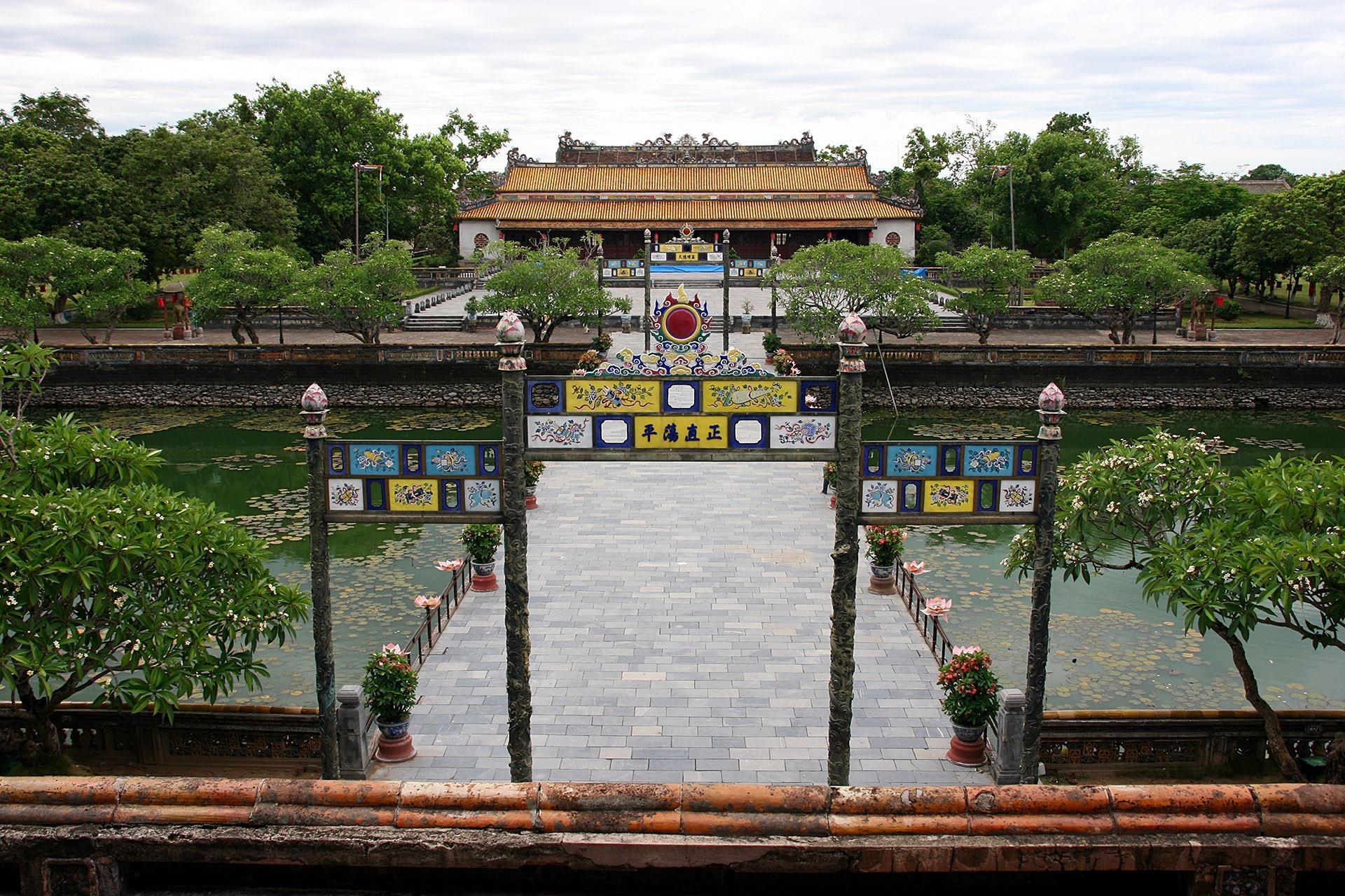 Khi que huong tro thanh nguon cam hung bat tan cho su sang tao - ky 1 hinh anh