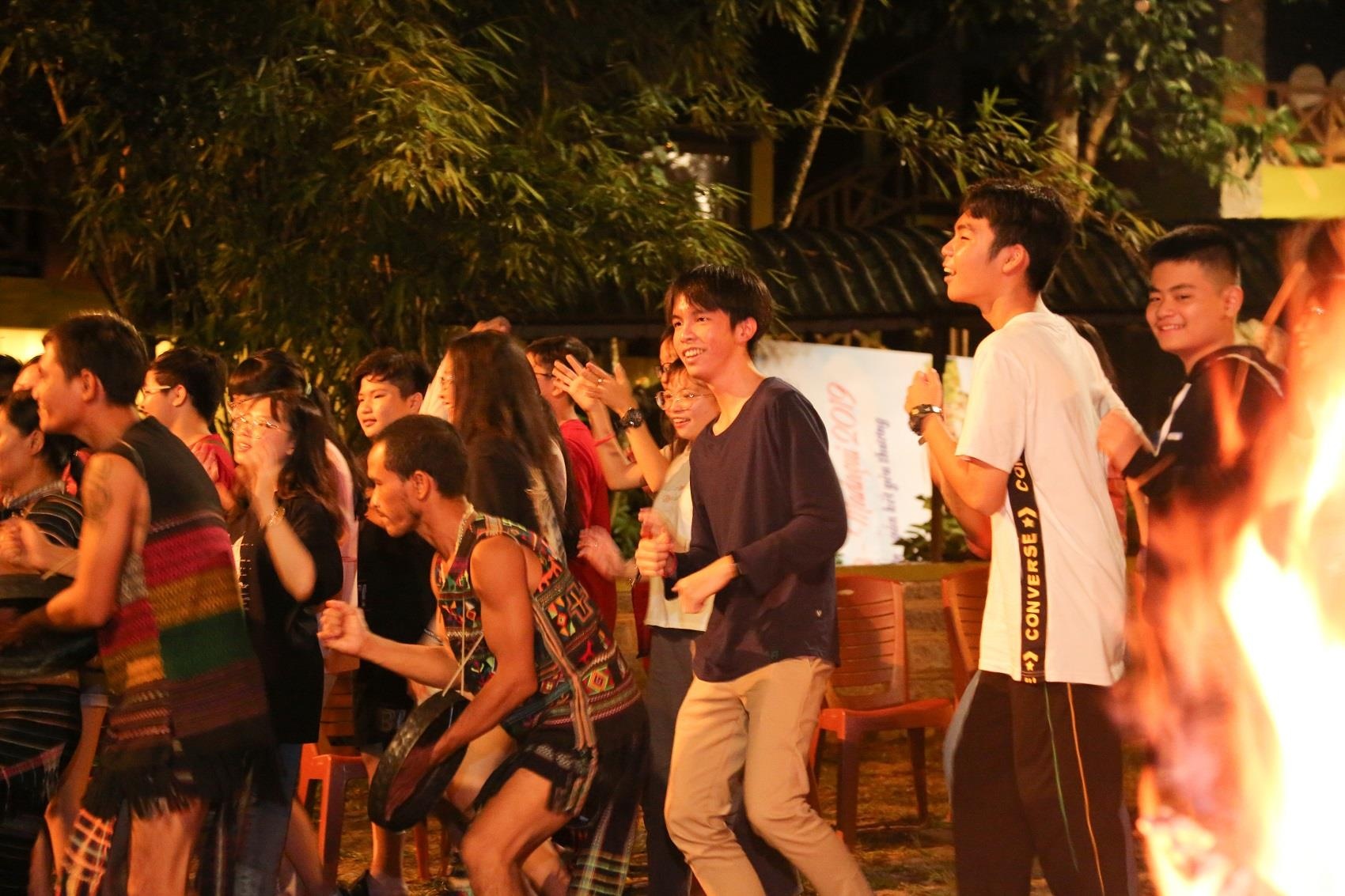 Anh van Hoi Viet My VUS anh 9