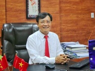 'Cu nhan ra truong that nghiep dang trach hon dang thuong' hinh anh