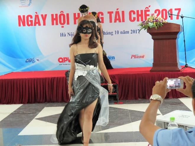 Hoc vien Phu nu anh 1