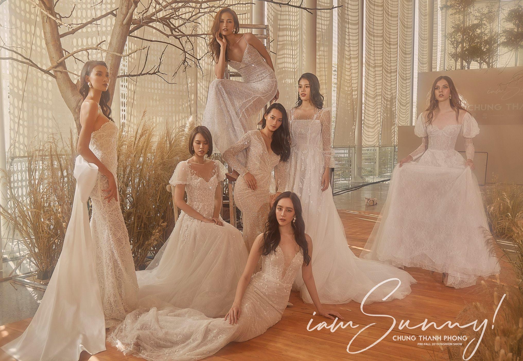 Video- NTK Chung Thanh Phong ra mat BST moi hinh anh