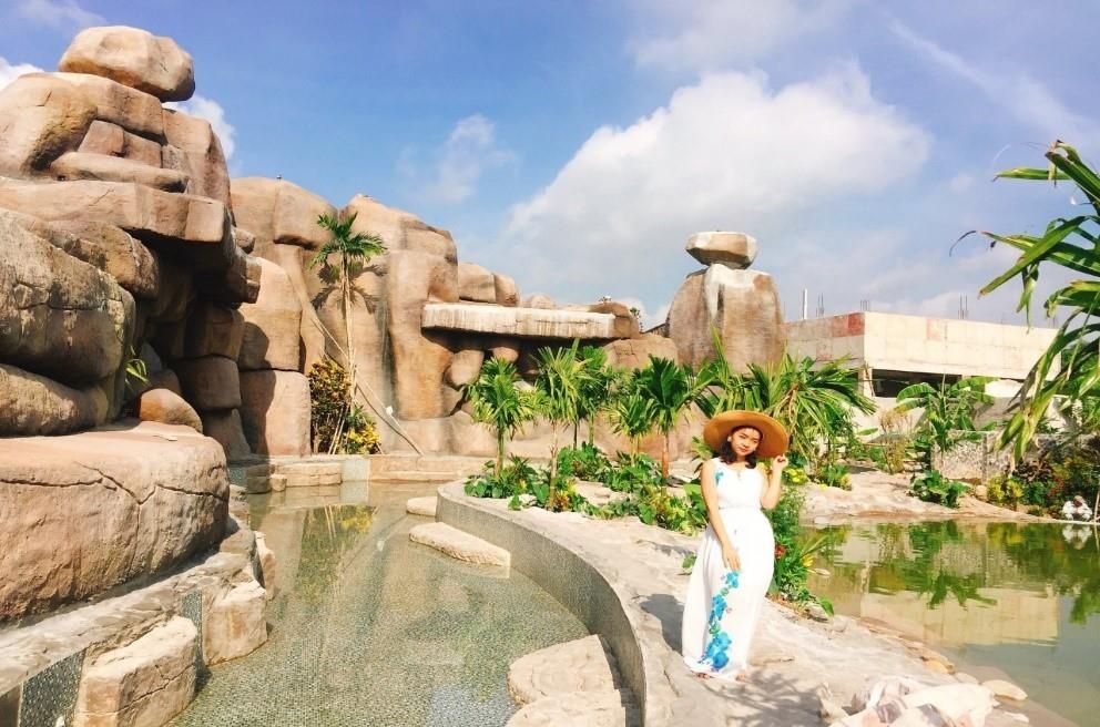 Thien Tam - diem nghi duong, tri lieu hut khach mua he hinh anh