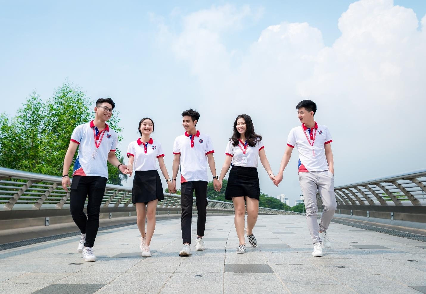 NIIE ảnh 3 NIIE anh 3