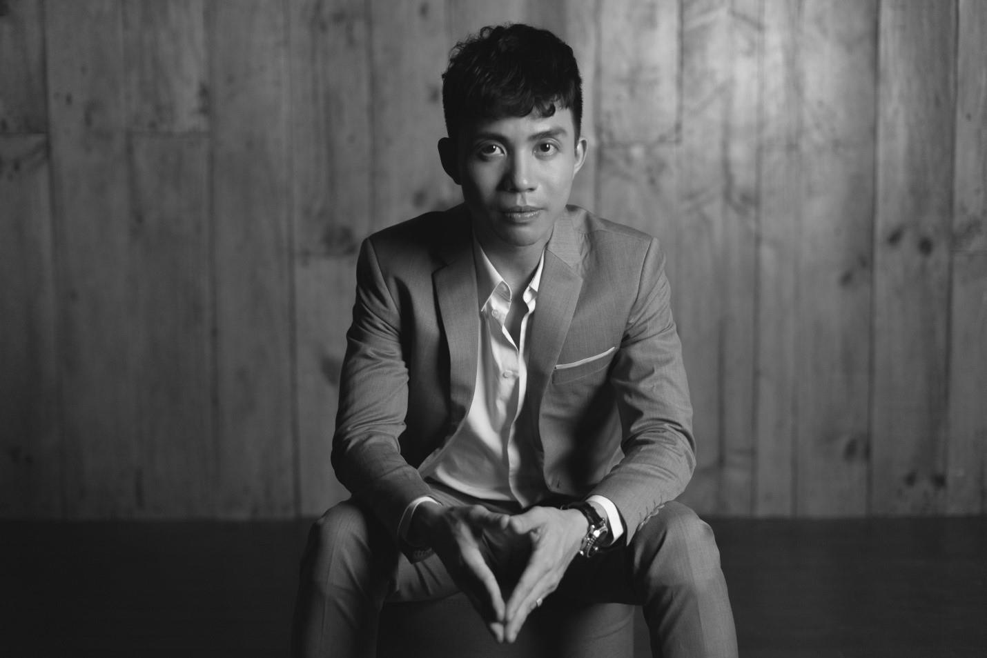 Dong ho Hoa Long anh 4