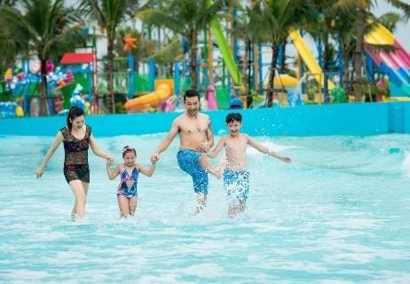 Trai nghiem bien xanh giua long Ha Noi, xua tan nang he hinh anh