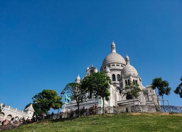 Du lich chau Au voi Oppo Reno 10x zoom cung reviewer cuhiep hinh anh