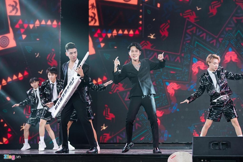 V Heartbeat Live anh 7