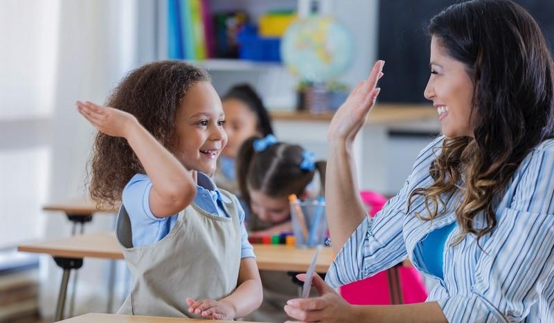 Kho khan va giai phap khi tim viec lam gia su hinh anh