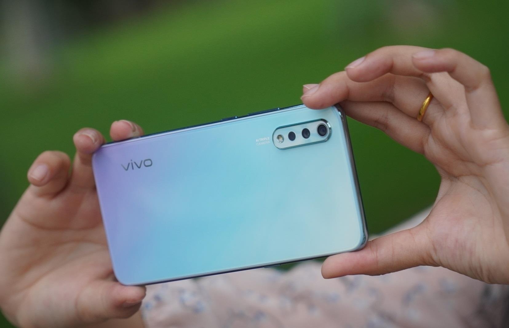 Vivo S1 - them lua chon smartphone duoi 7 trieu cho nguoi dung tre hinh anh