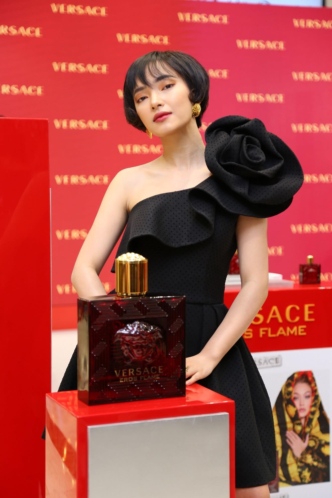 Versace Eros Flame ảnh 4 Versace Eros Flame anh 4