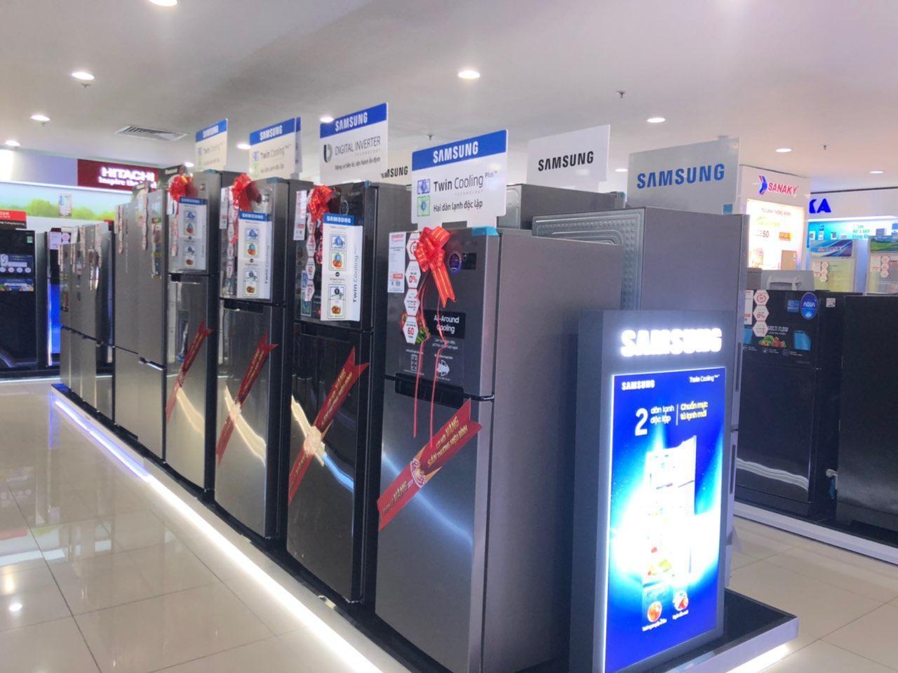 Tu lanh Samsung dat hang trong 'Tuan le vang Han Quoc' tai Nguyen Kim hinh anh