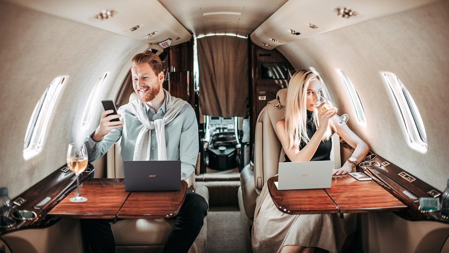 Laptop mong nhe Acer Swift 7 2019 anh 2