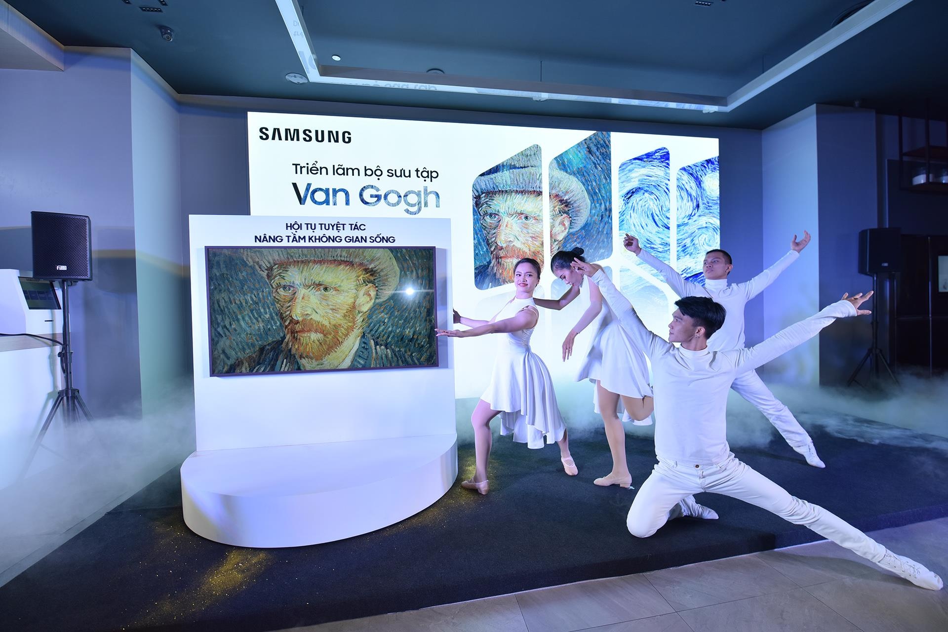 'Nhung buc tranh treo o phong khach se quyet dinh tham my cua con ban' hinh anh