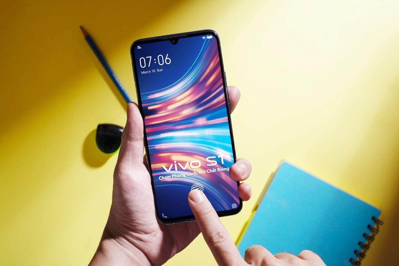 Vivo S1 trang bi cam bien van tay duoi man hinh, mo khoa sau 0,42 giay hinh anh
