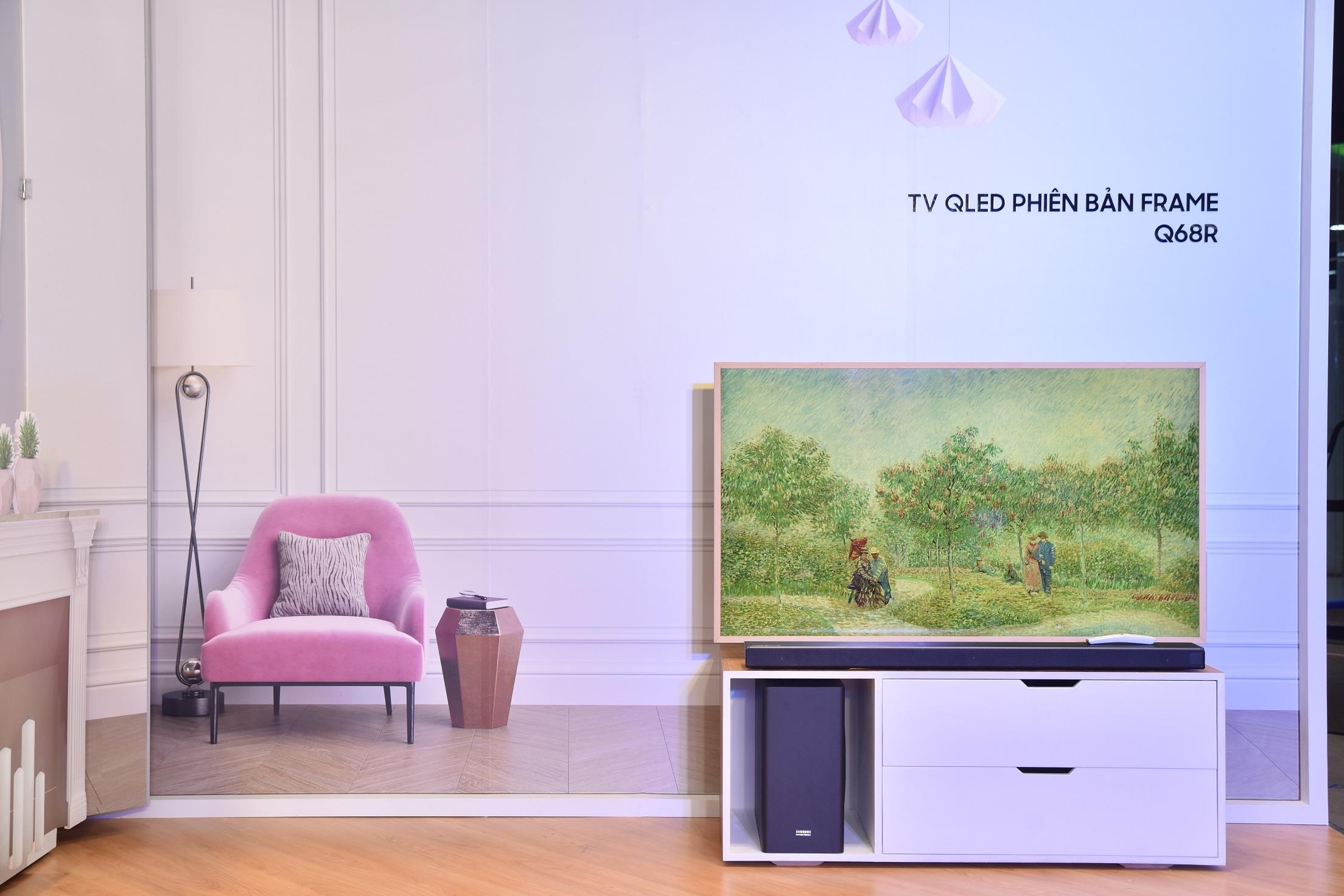 Day la cach TV QLED Q68R bien nha ban thanh khong gian nghe thuat hinh anh