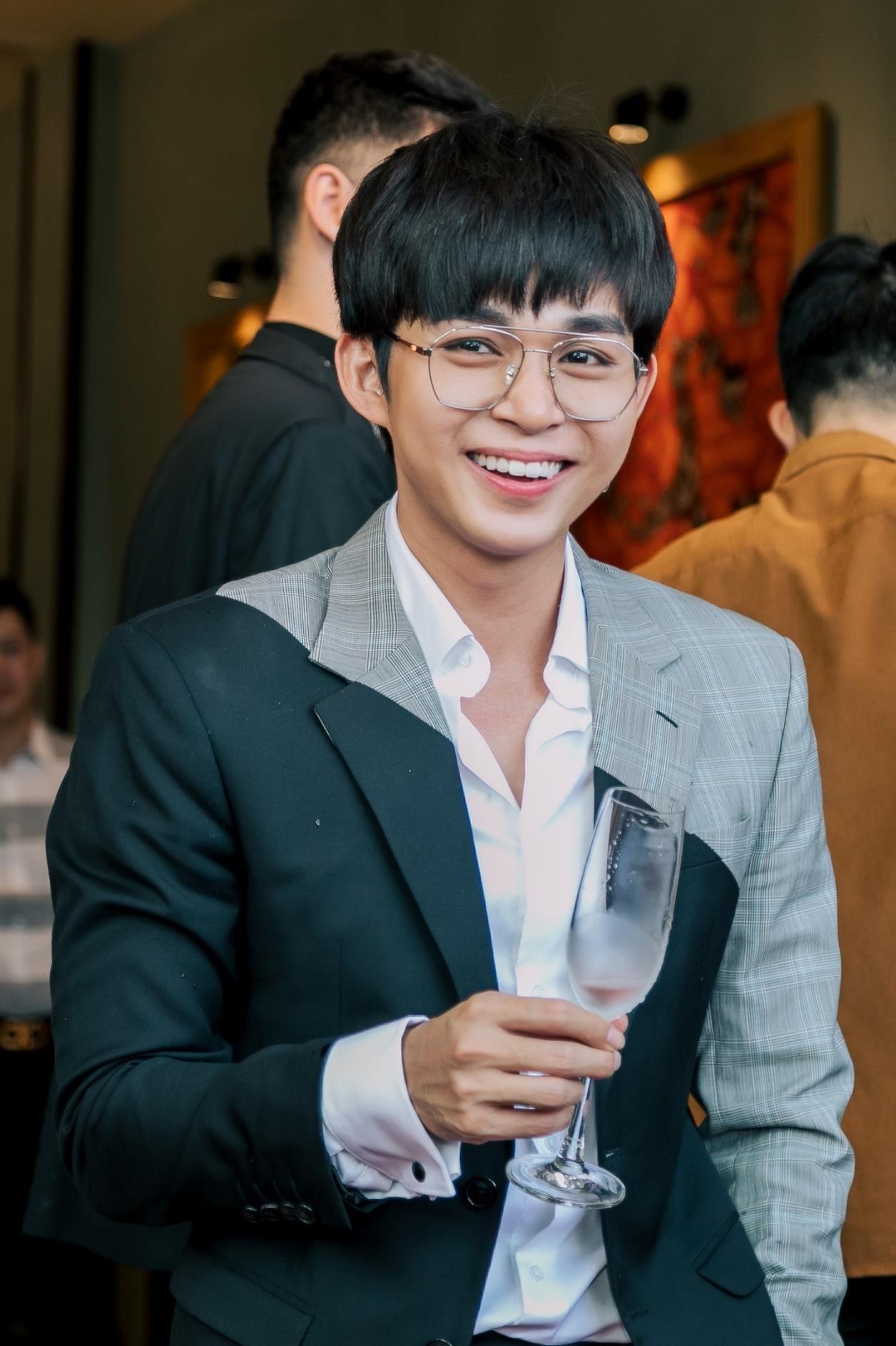 Com nieu Sai Gon anh 1