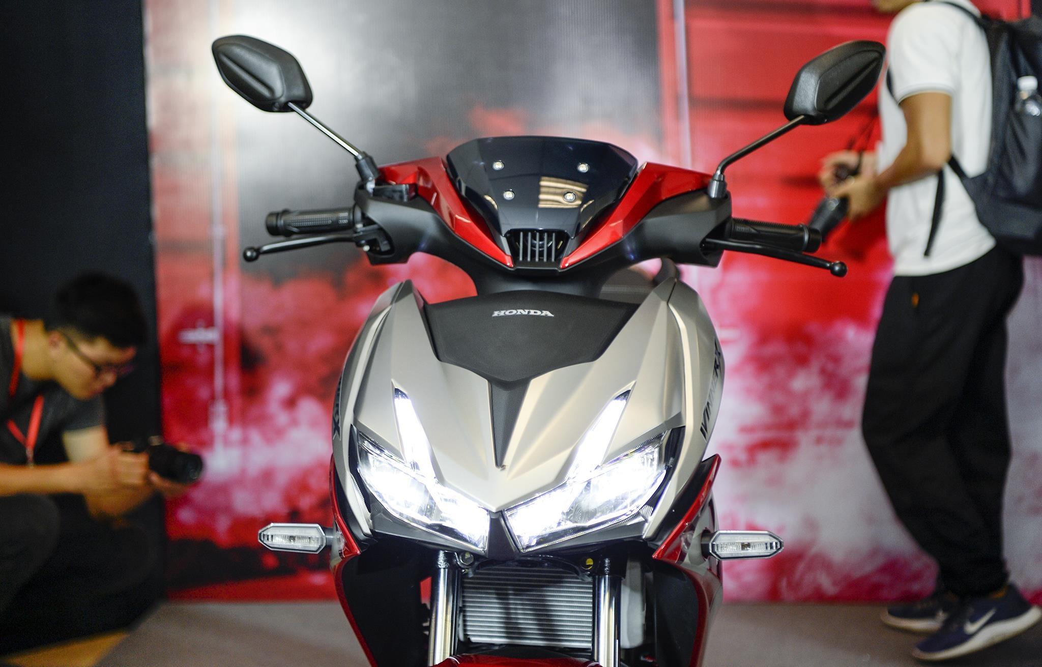 Vi sao nguoi tre khong nen bo qua Honda Winner X khi chon xe con tay? hinh anh